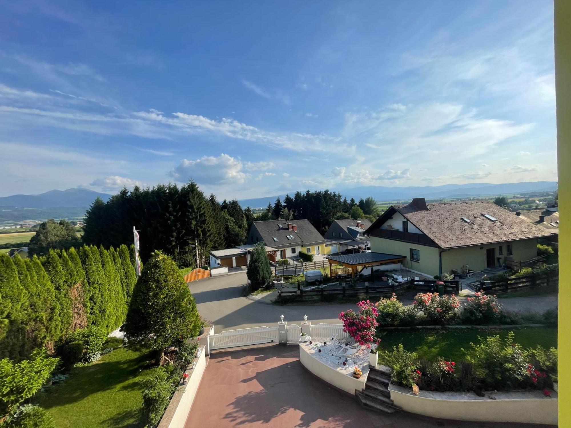 Villa Am Red Bull Ring In Spielberg Spielberg Bei Knittelfeld Buitenkant foto